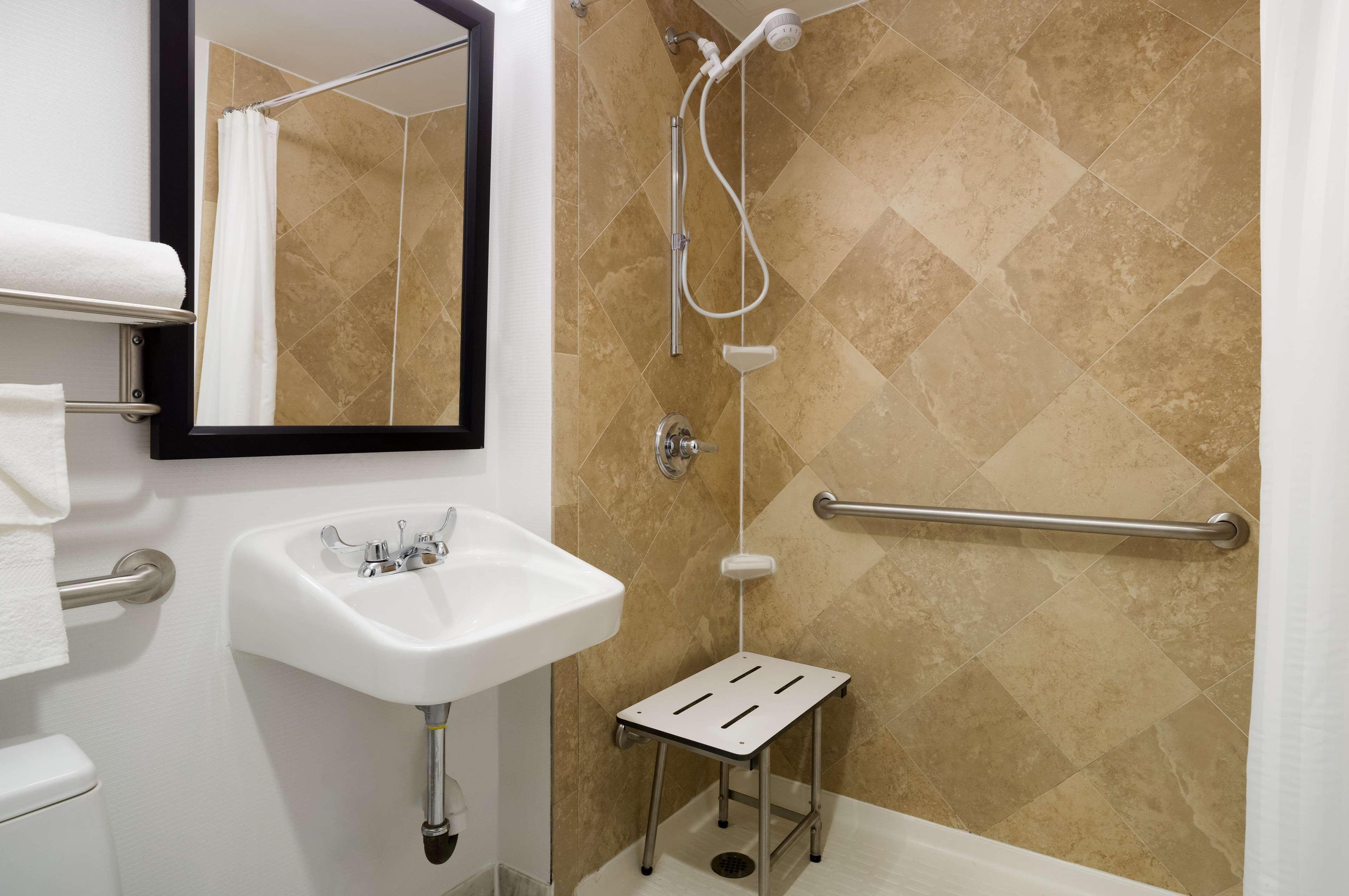 Hampton Inn Seaport Financial District New York Ngoại thất bức ảnh