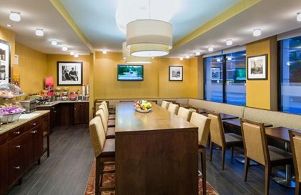 Hampton Inn Seaport Financial District New York Ngoại thất bức ảnh